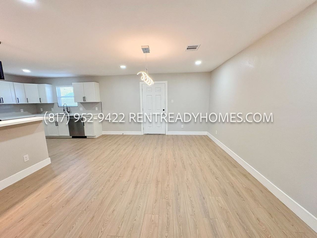 4330 Trafalgar Dr - Photo 7 of 27