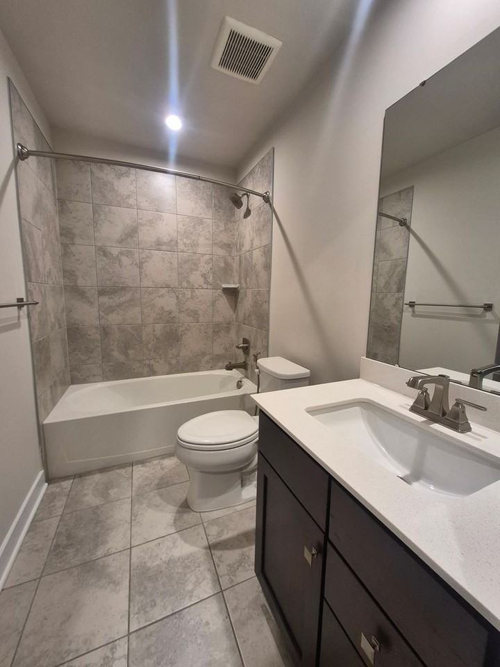 6054 Fallfish Ct - Photo 2 of 29