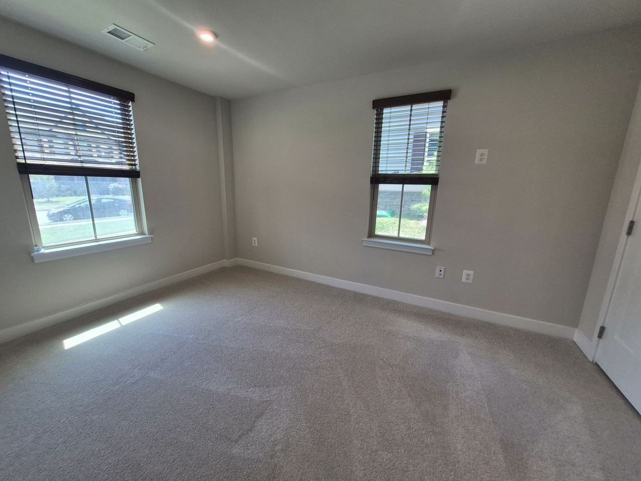 6054 Fallfish Ct - Photo 6 of 29