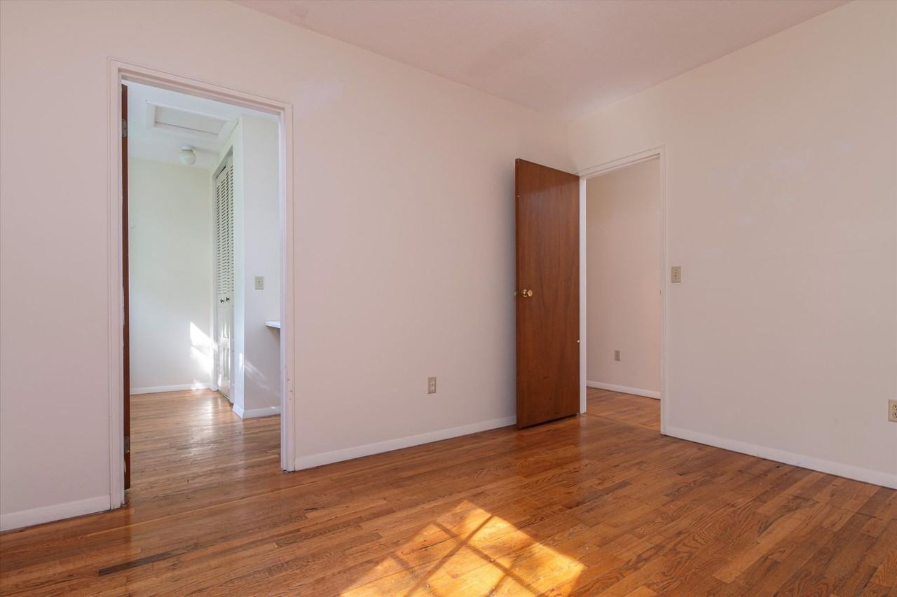 School House Apartments - Photo 6 of 9