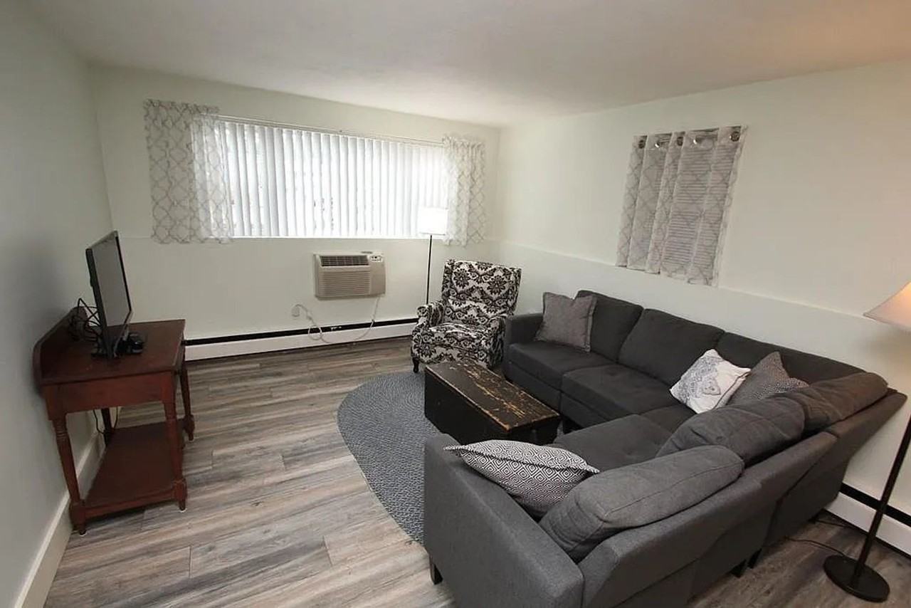 270 Main St - Photo 6 of 21