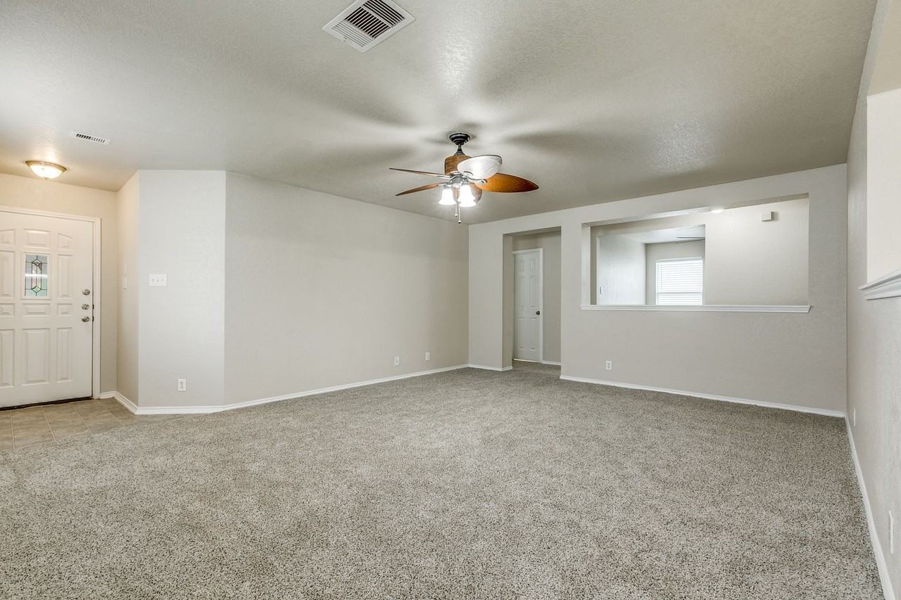 734 Butler Pt - Photo 5 of 25