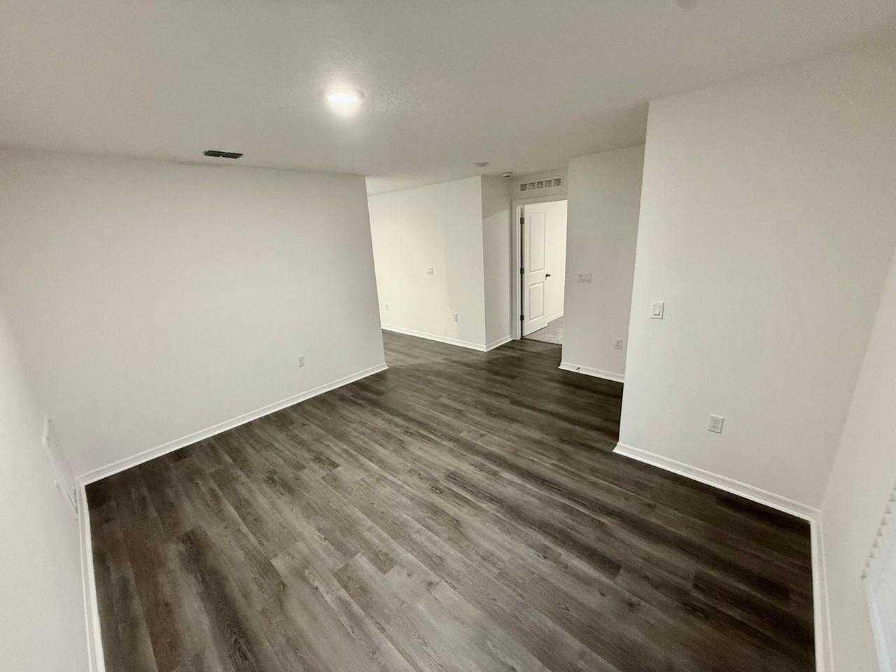 313 Marquee Dr - Photo 3 of 24