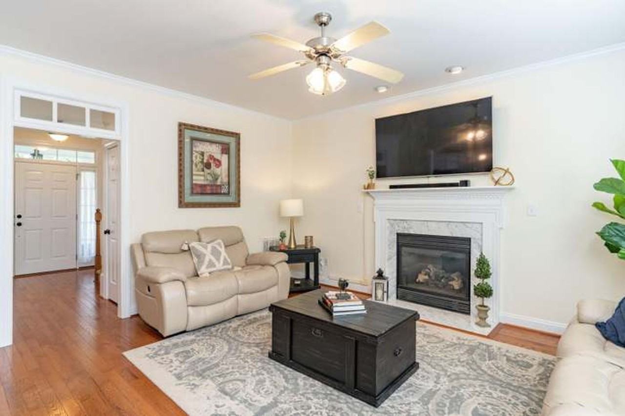 912 Town Side Dr - Photo 6 of 30