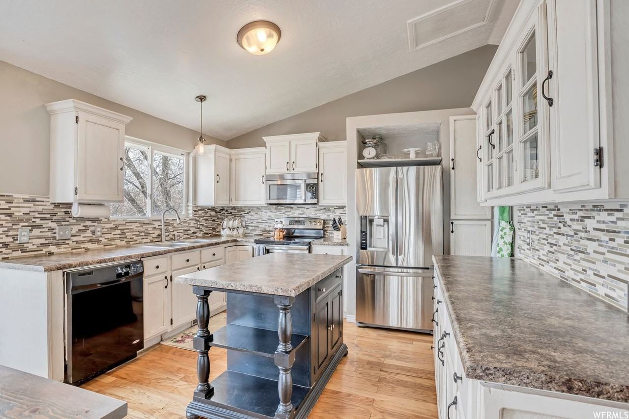 8343 S Plum Blossom Cir - Photo 5 of 18