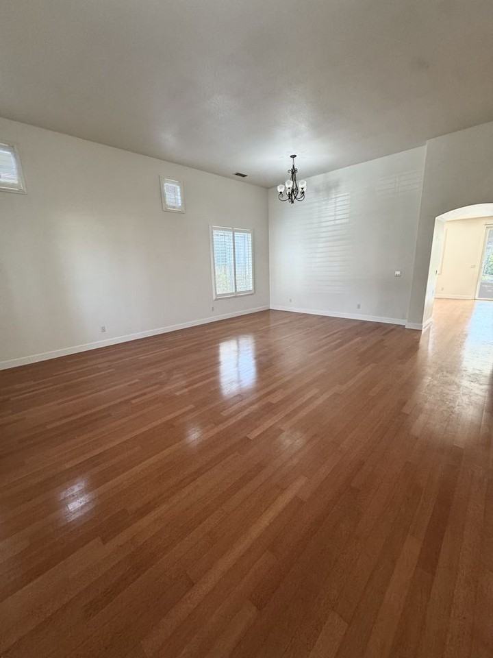 5214 Lotus Pond Way - Photo 7 of 34