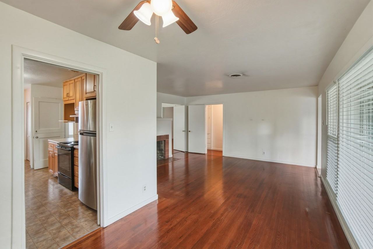 3108 Pennland Dr - Photo 6 of 17