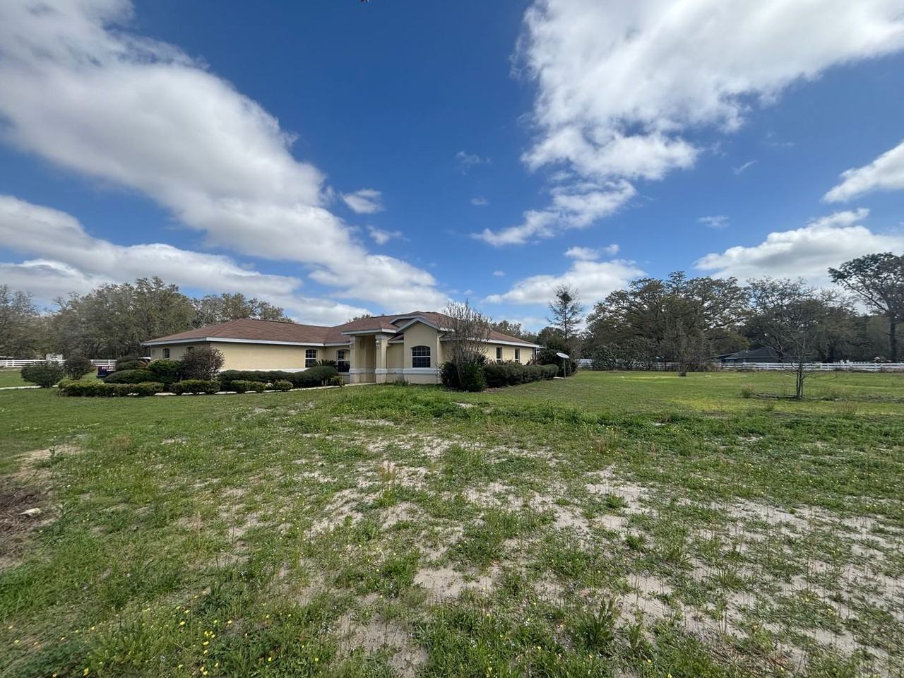 11435 Sw 140th Ave - Photo 3 of 32