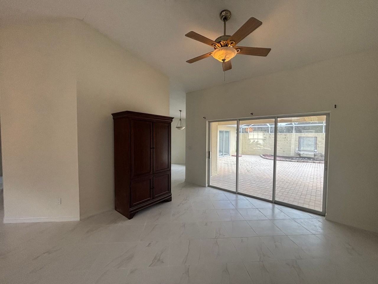 11435 Sw 140th Ave - Photo 6 of 32