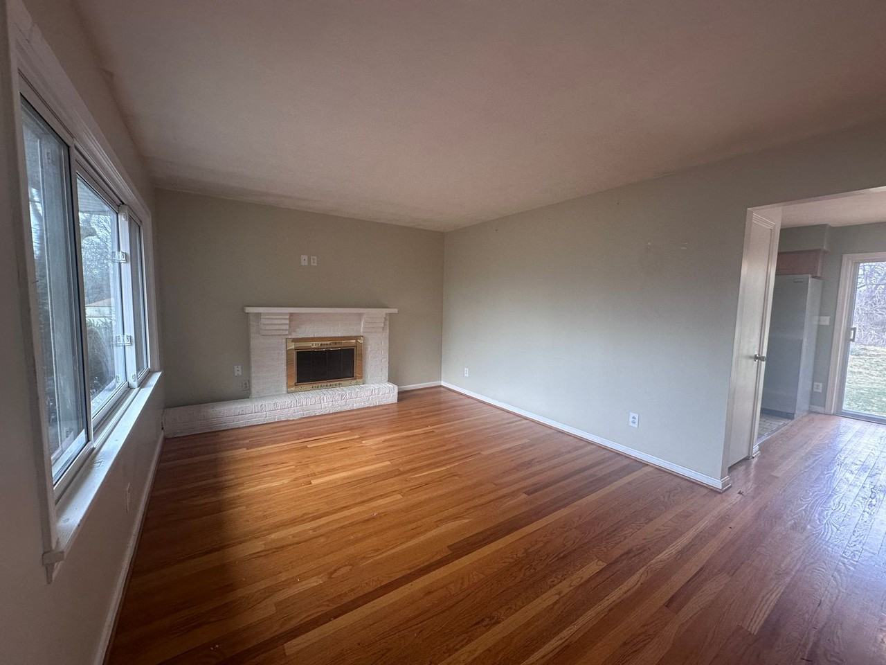 7105 Nachand Ln - Photo 2 of 43