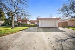 featured image of 2549 Notre Dame Dr