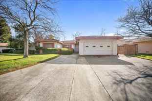 2549 Notre Dame Dr - Photo 1 of 1