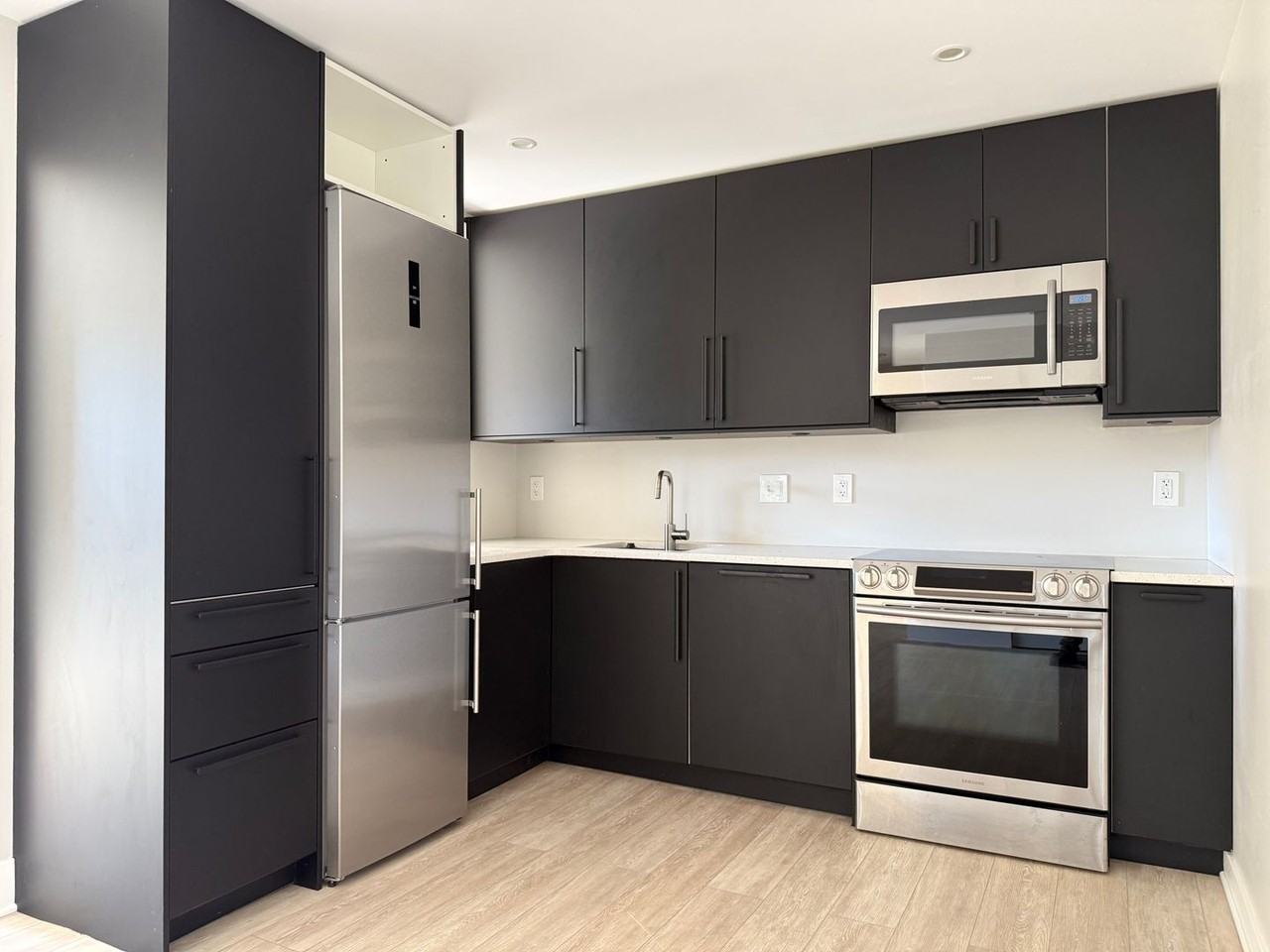 1525 Cherboneau Pl - Photo 4 of 16