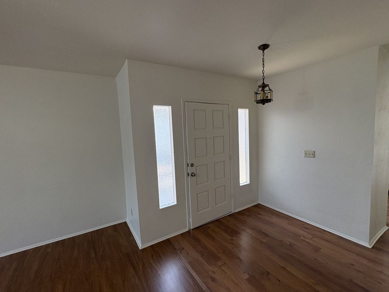 1232 S Brown Ave - Photo 3 of 36