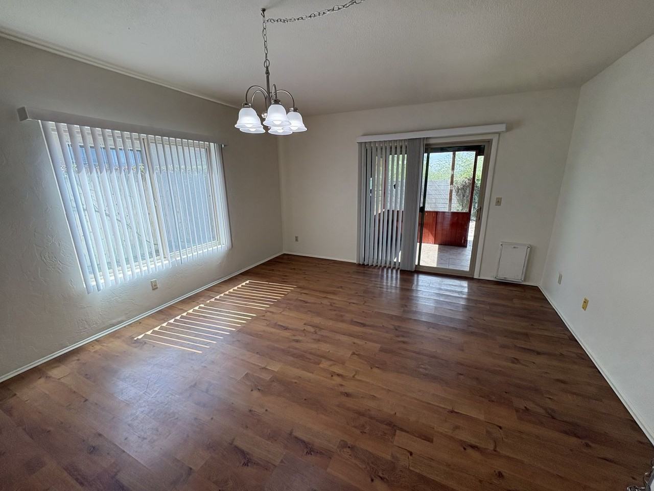 1232 S Brown Ave - Photo 7 of 36