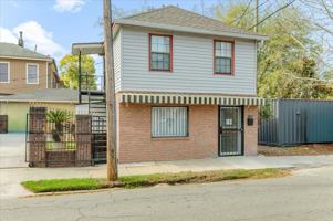 featured image of 2311 E Broad St