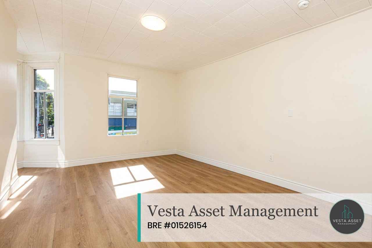 190 8th St - Photo 2 of 16