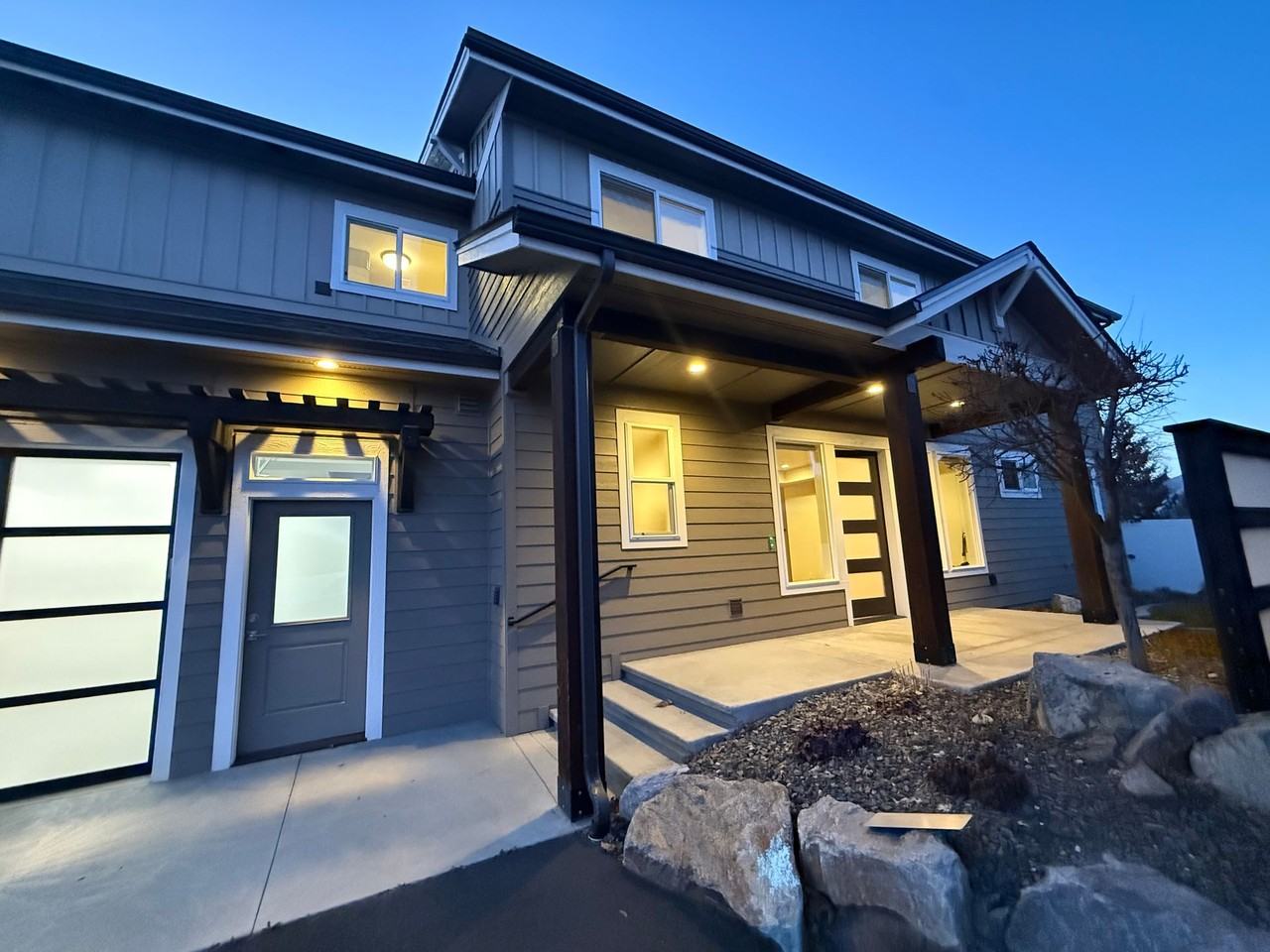 915 Apts - Photo 4 of 26