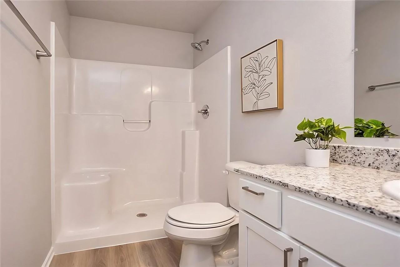 256 Nw Common Pl - Photo 5 of 10