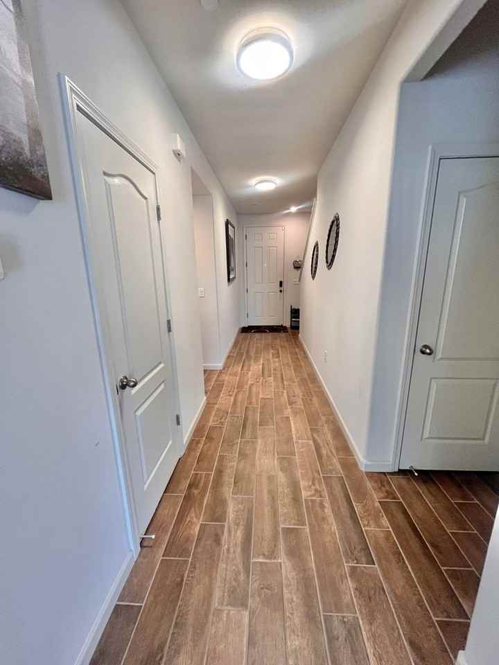 2047 Greenbriar Dr - Photo 3 of 23