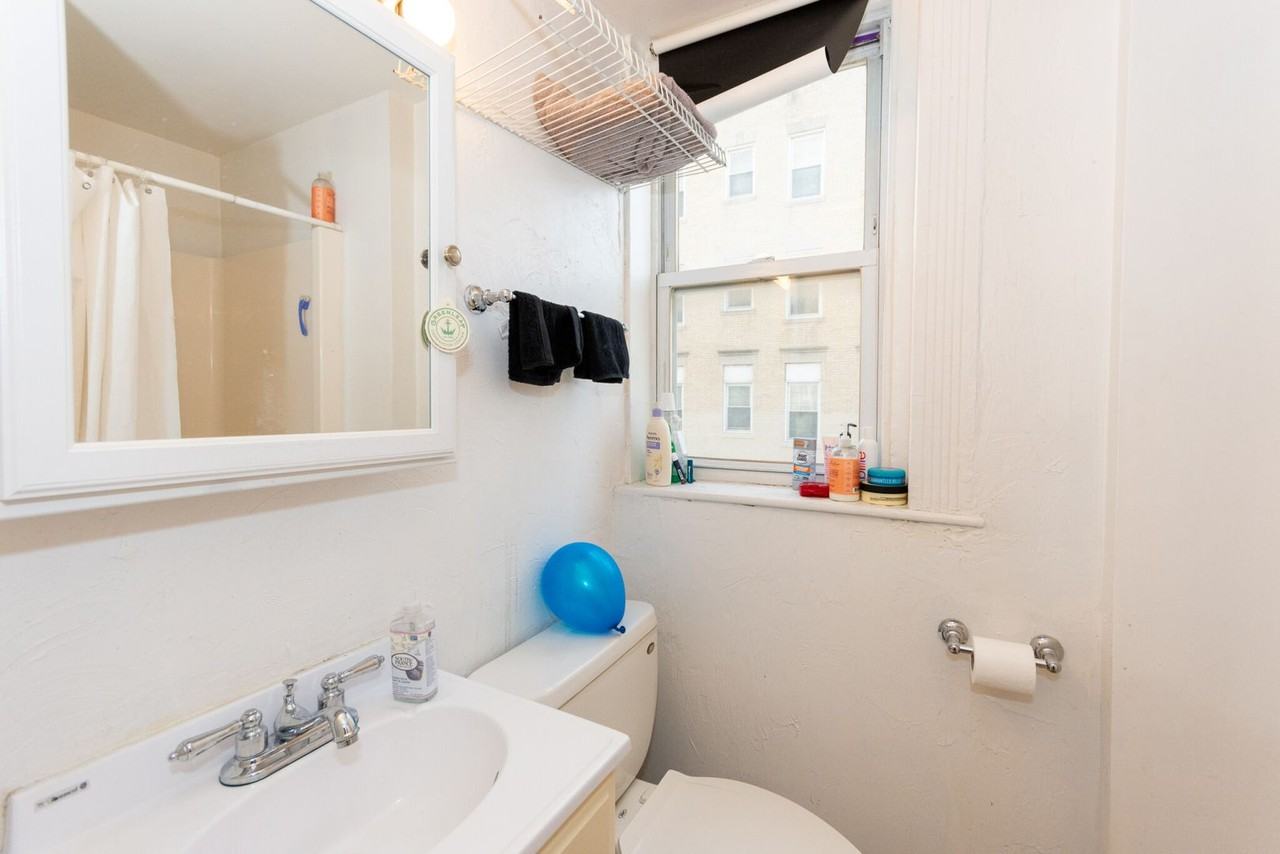 48 Brighton Ave #1 - Photo 2 of 6