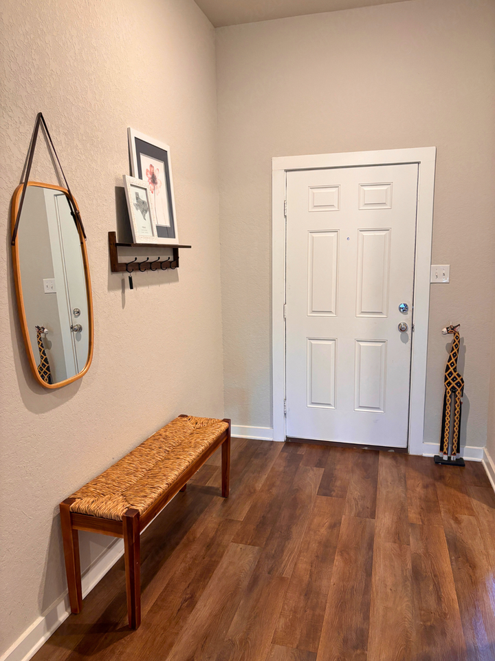 6930 Emerald Vly - Photo 3 of 20