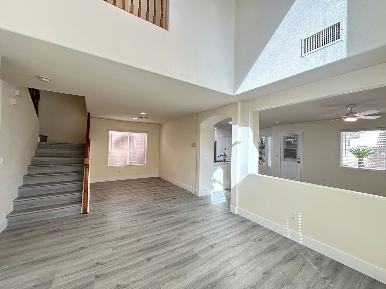 9200 Freedom Heights Ave - Photo 3 of 25