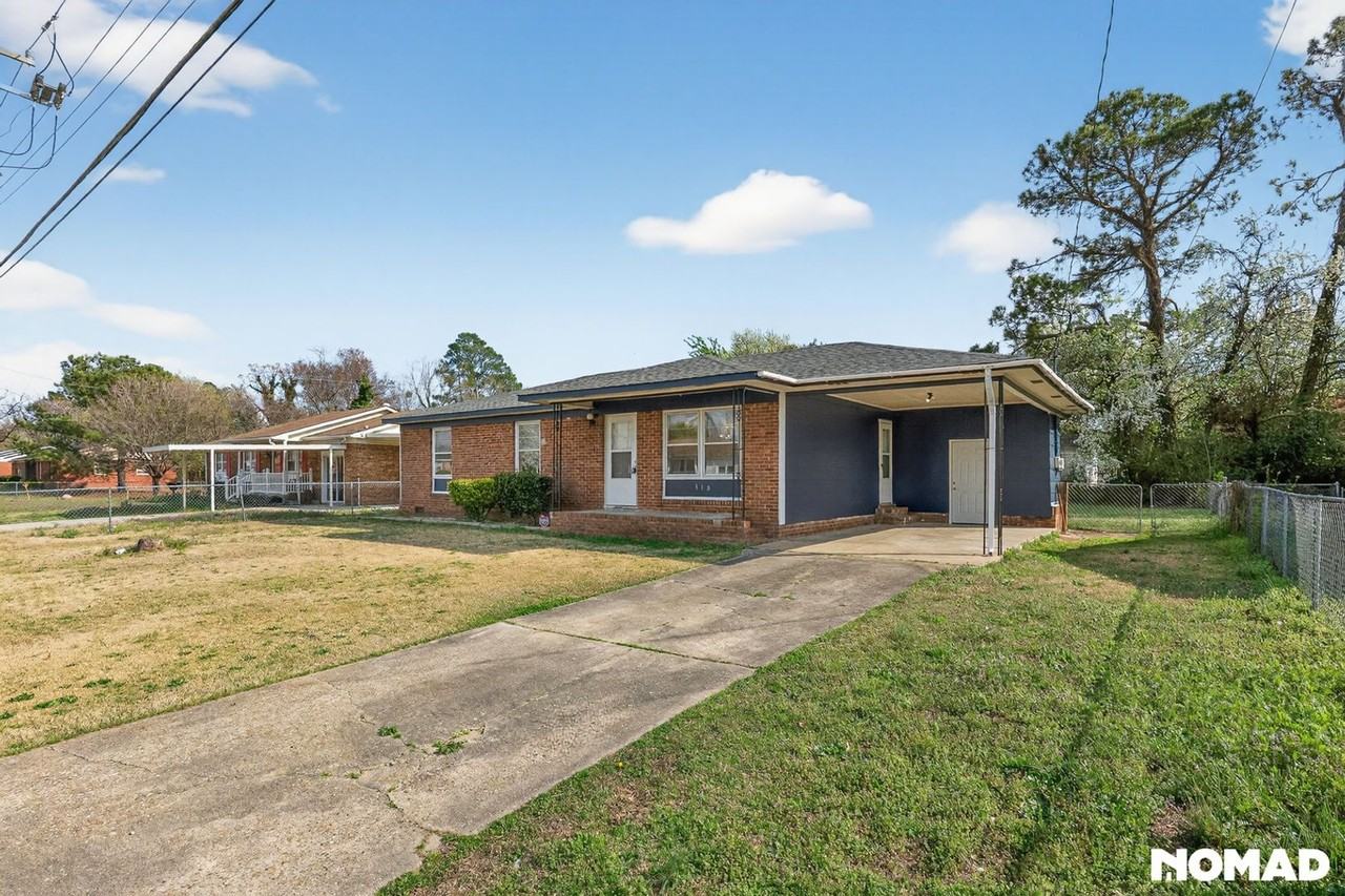 318 Glen Canyon Dr - Photo 2 of 17