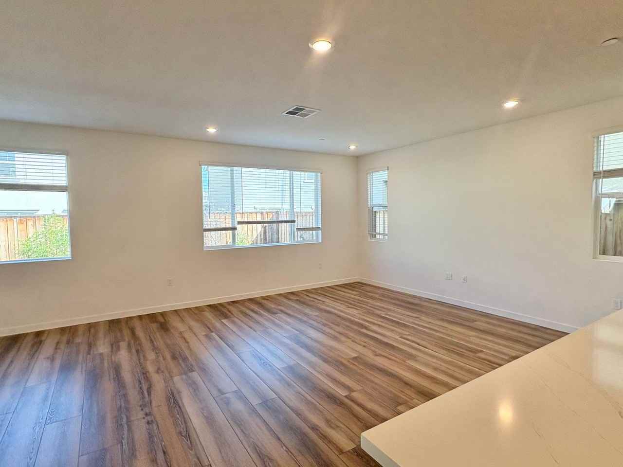 5449 Guenoc Valley Ln - Photo 3 of 28