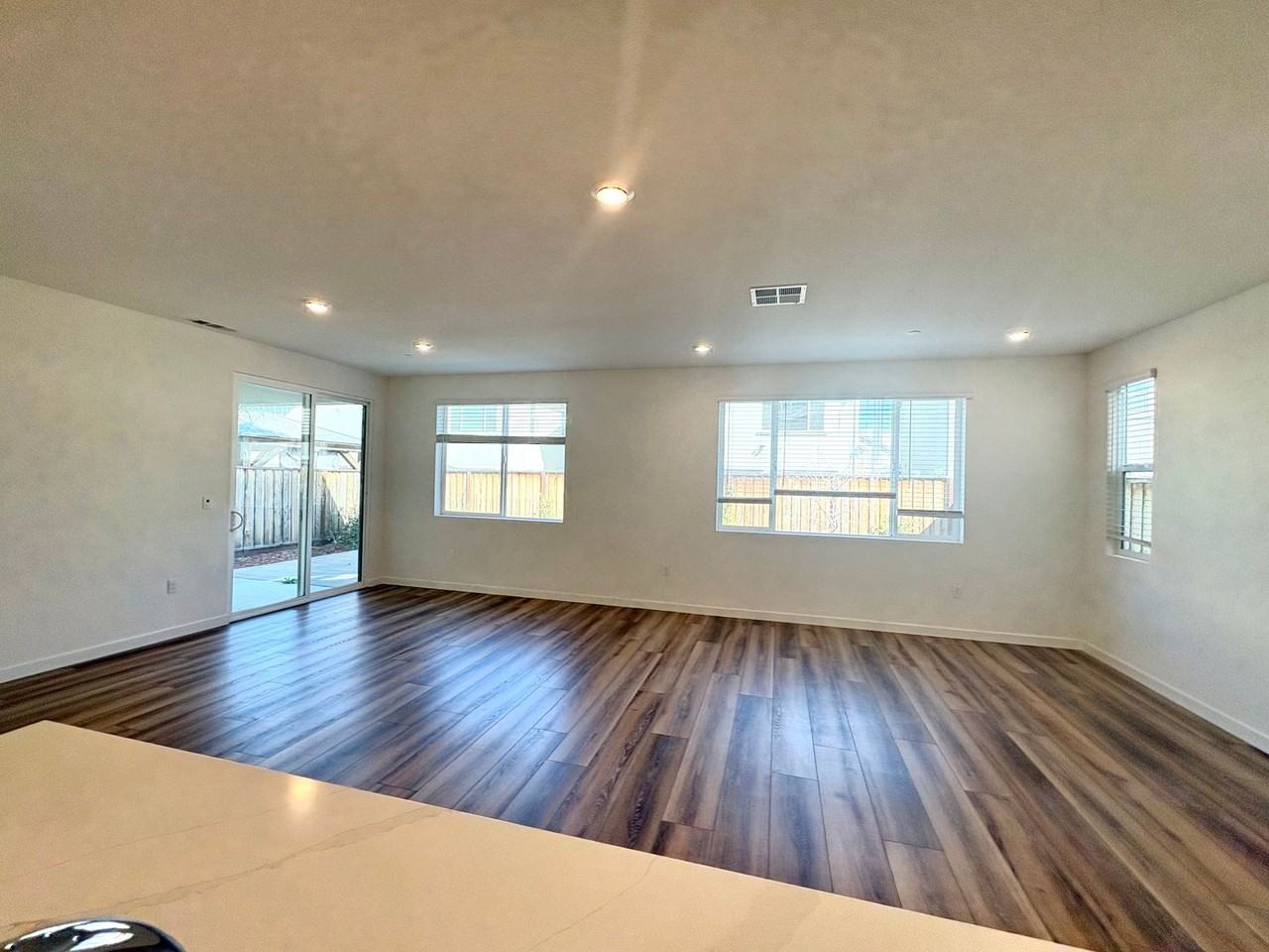 5449 Guenoc Valley Ln - Photo 6 of 28