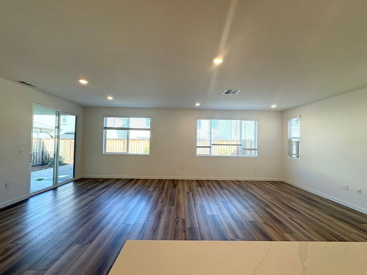 5449 Guenoc Valley Ln - Photo 7 of 28