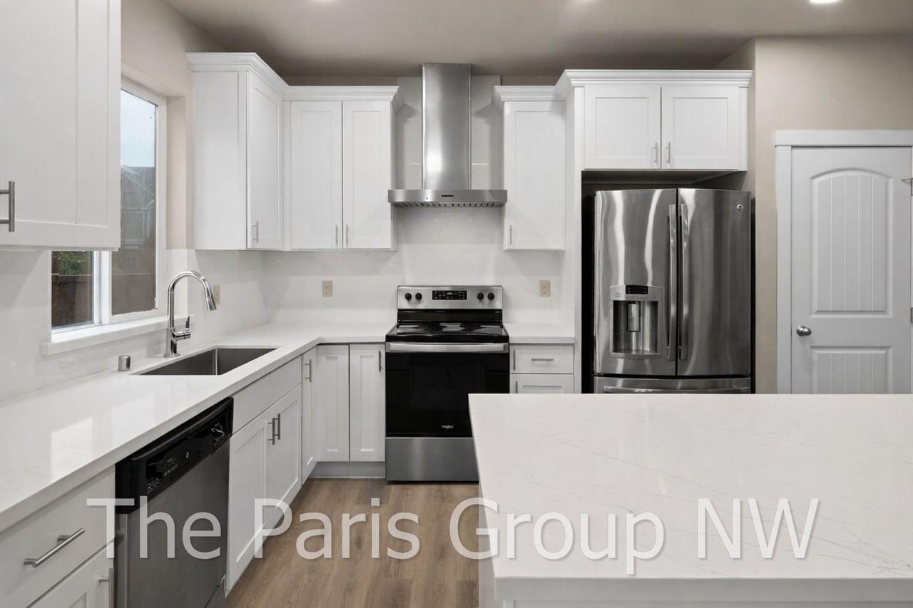 16825 Se 260th St - Photo 2 of 41