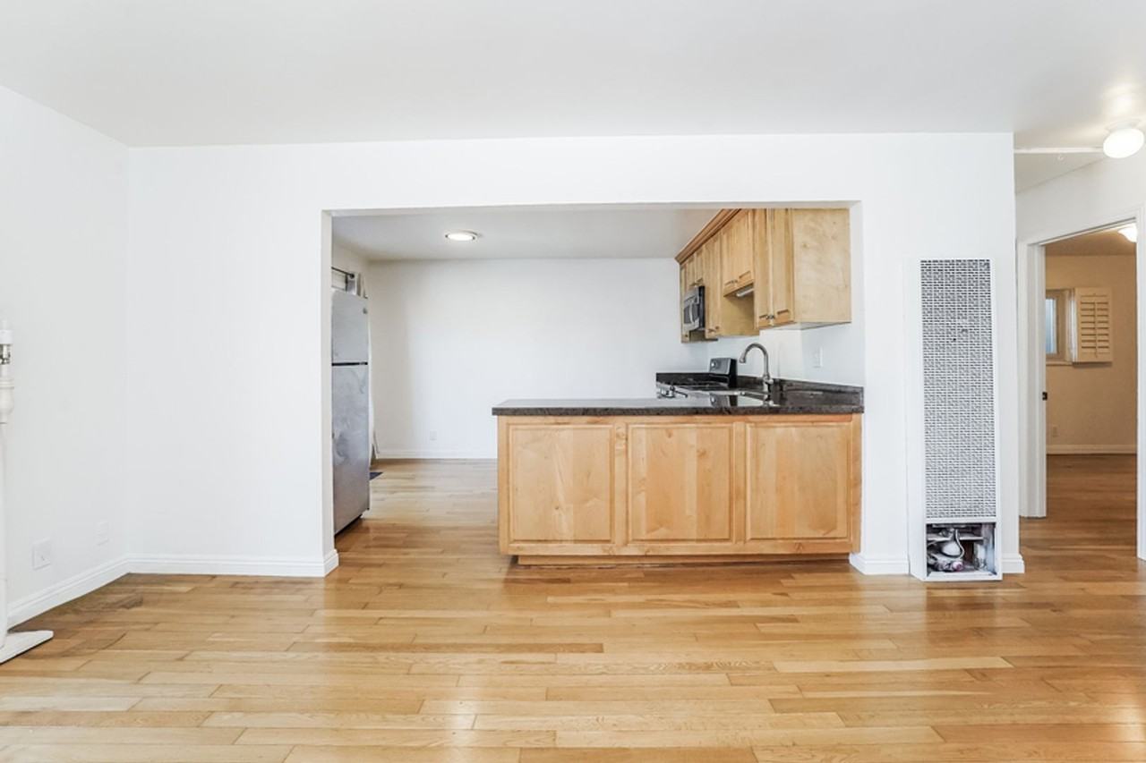 432 33rd St - Photo 6 of 16