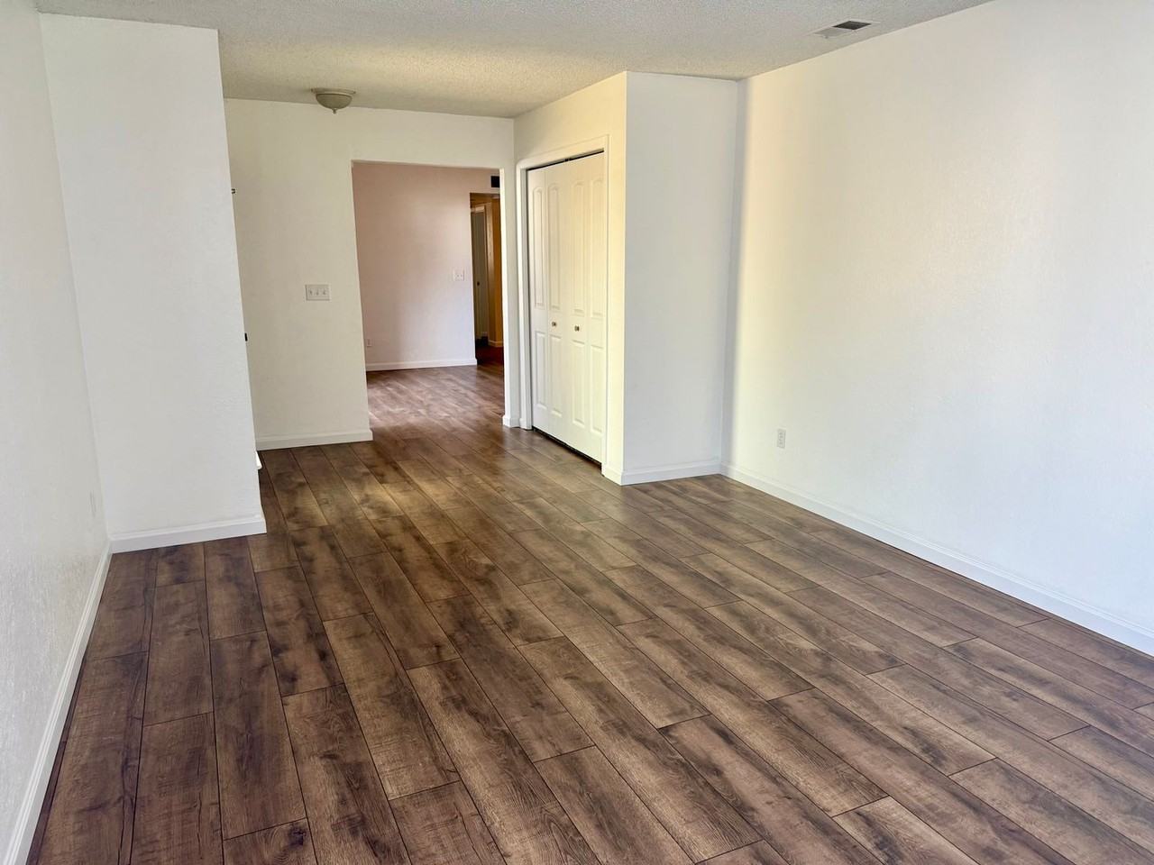 5838 Shelldrake Ct - Photo 4 of 9