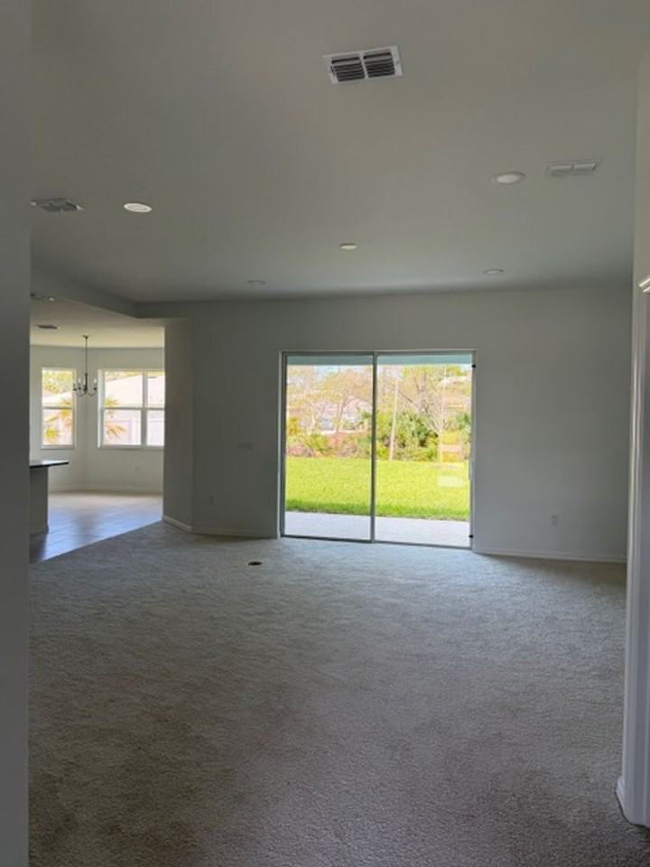 200 Pine Grove Dr - Photo 7 of 27