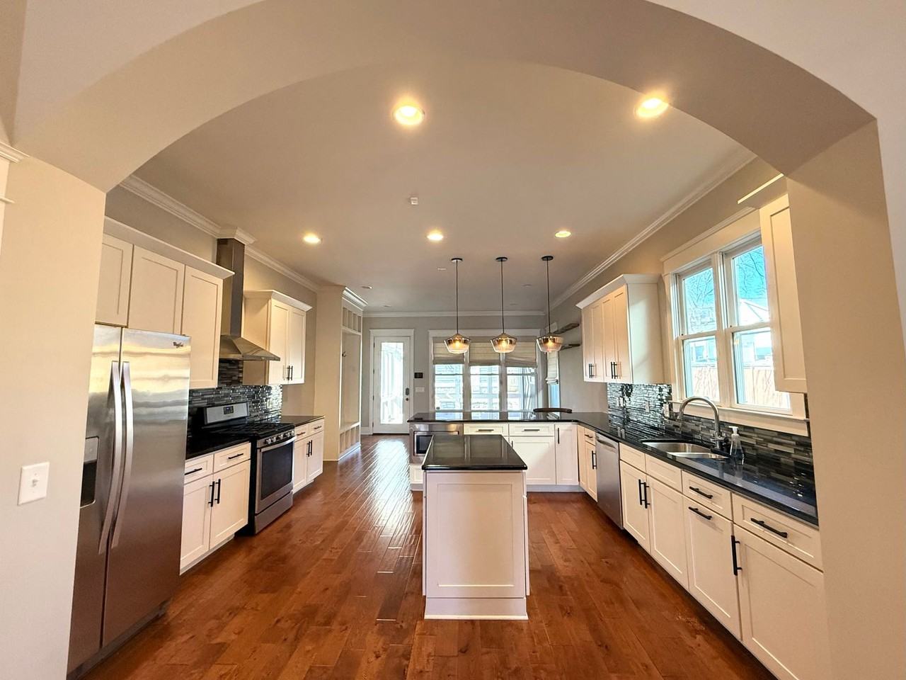 2209 10th Ave S #A - Photo 6 of 45