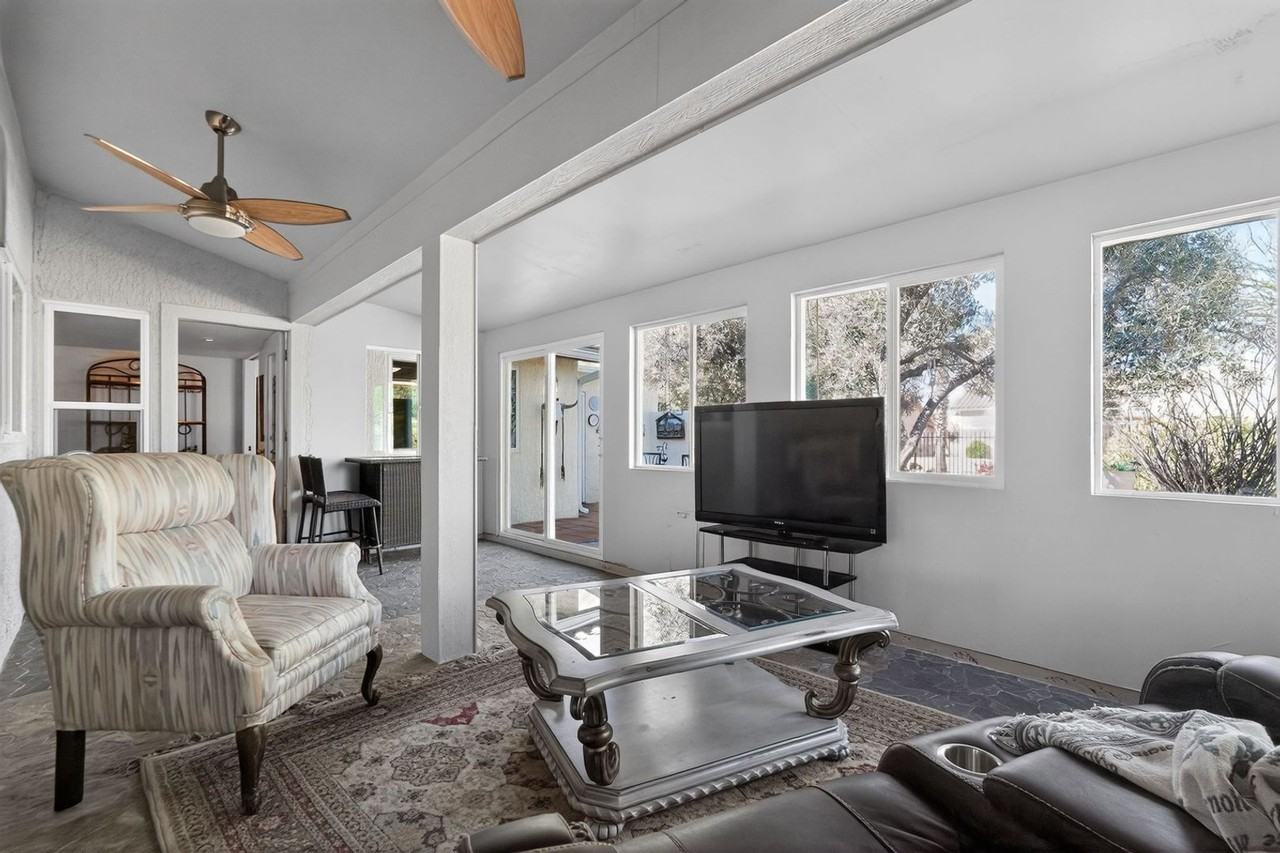 21612 N 148th Dr - Photo 4 of 17