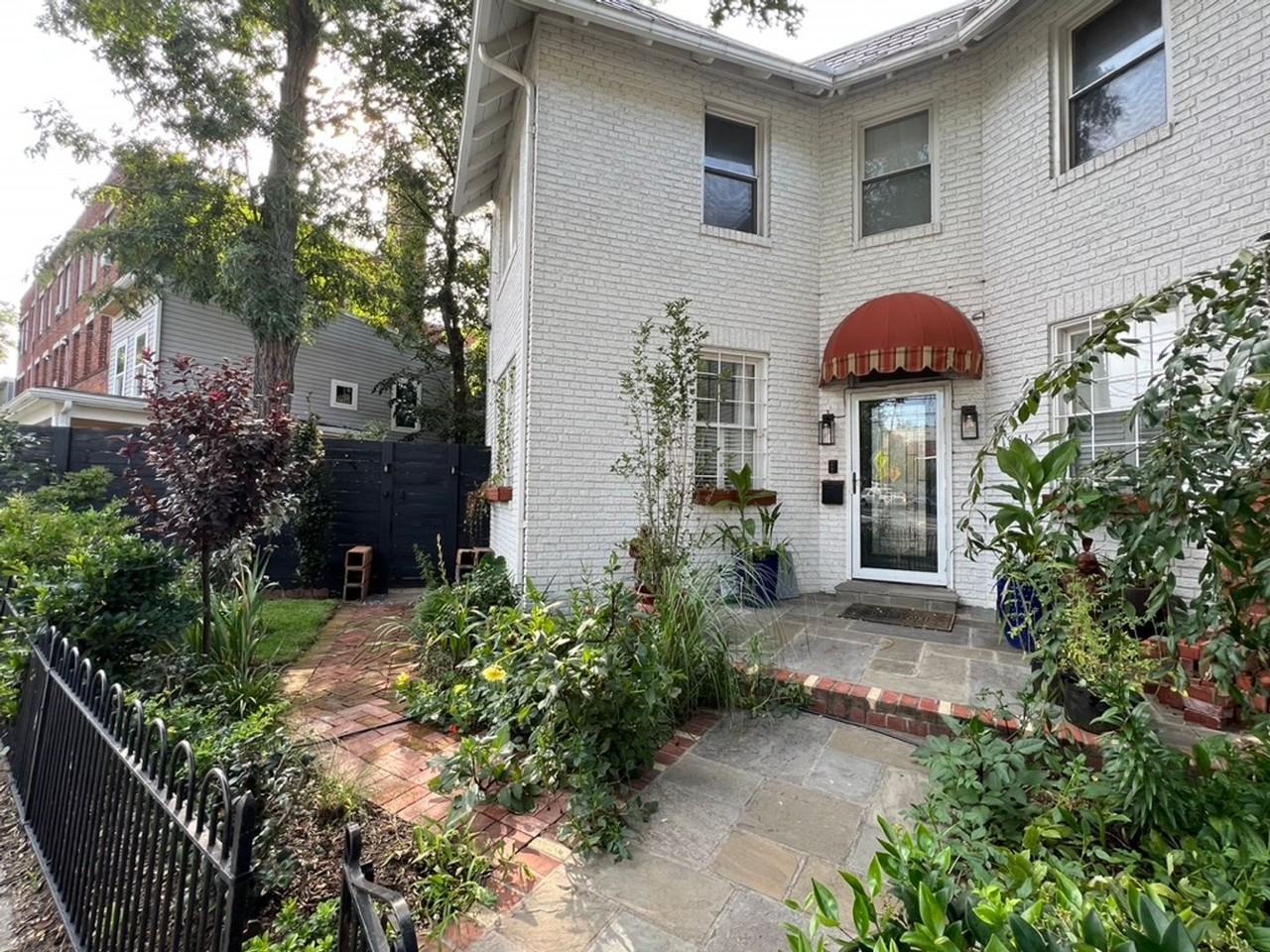 1846 Minnesota Ave Se - Photo 2 of 15