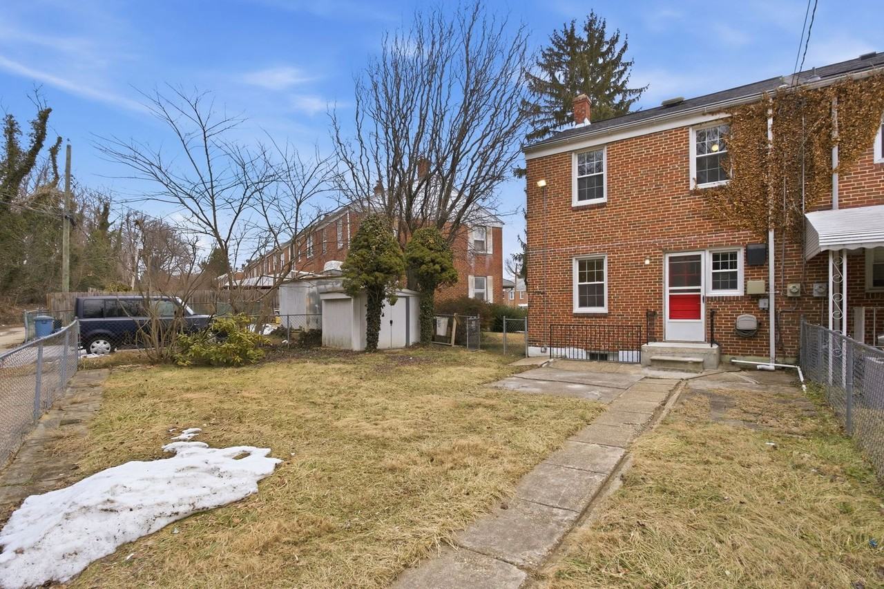 182 Cherrydell Rd - Photo 2 of 33