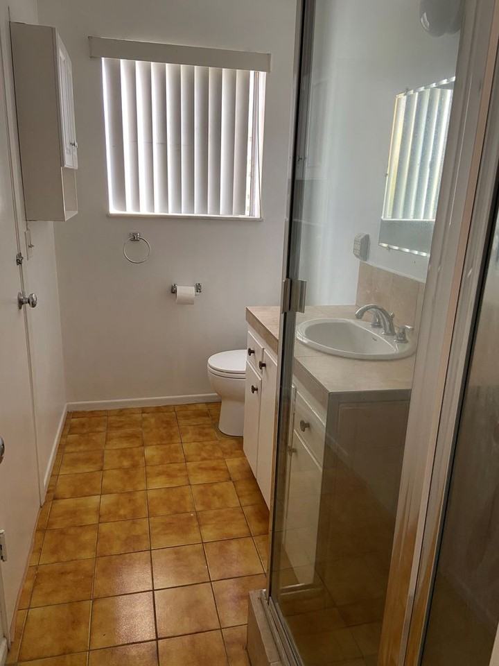 121 Santa Ynez St - Photo 2 of 4