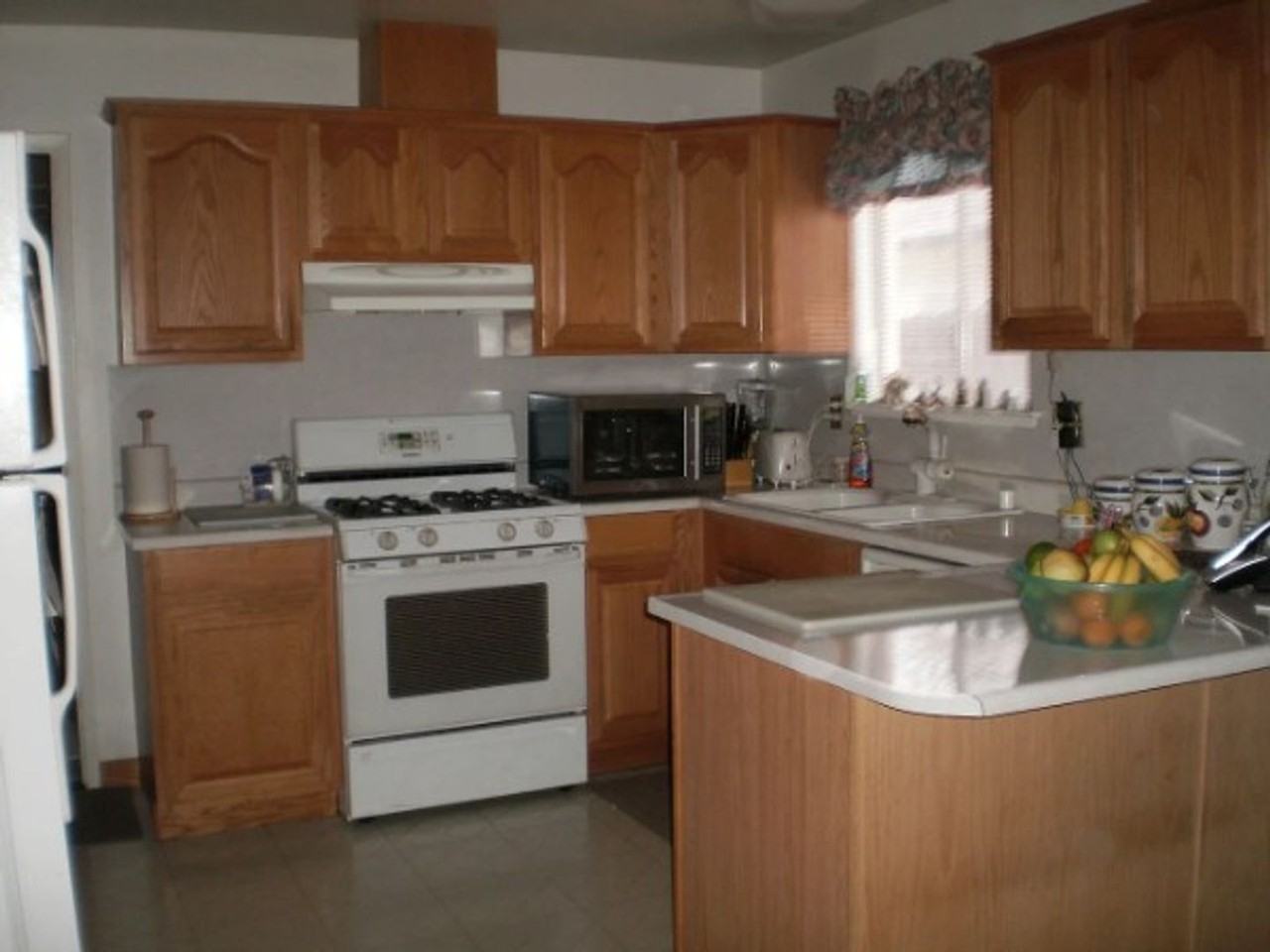 2270 Cervantes Dr - Photo 2 of 20