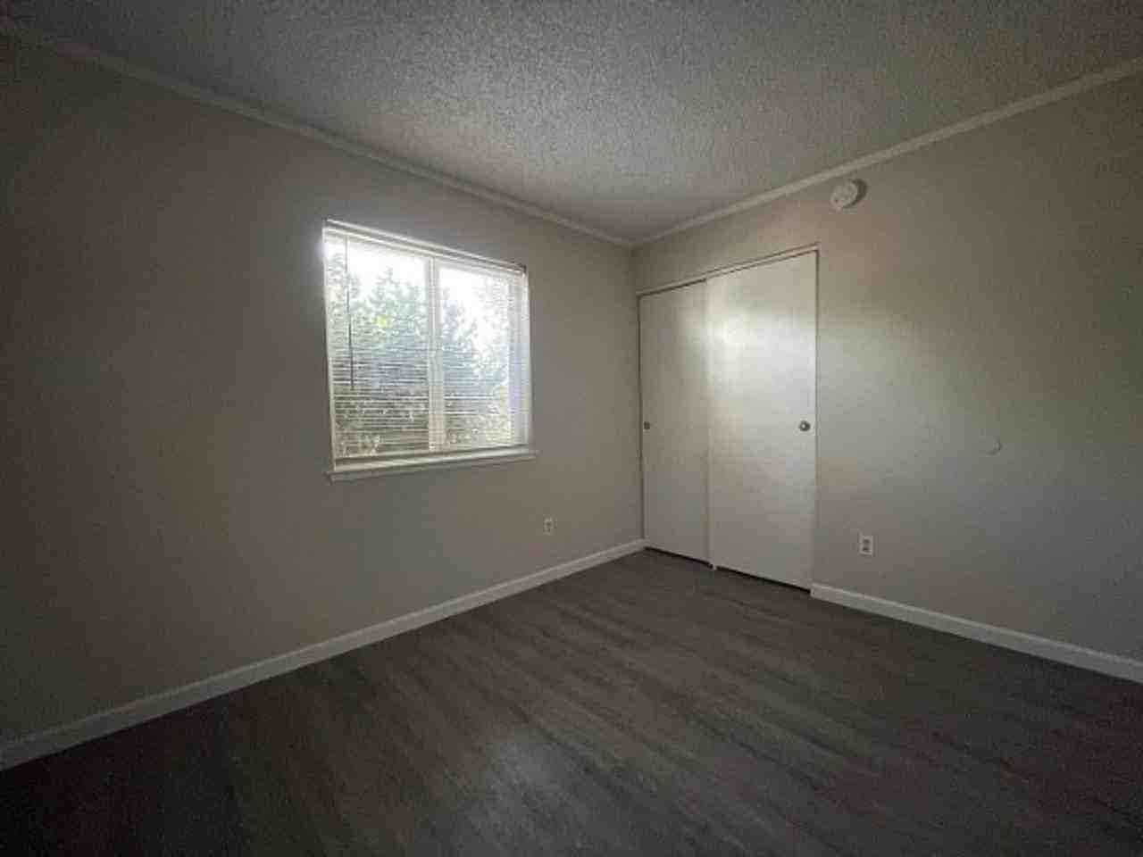 2270 Cervantes Dr - Photo 7 of 20