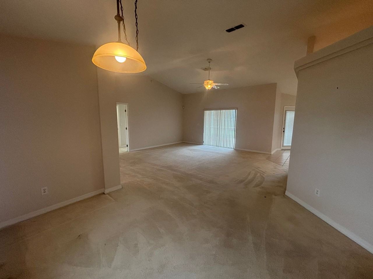 3249 Nw 49th Ave - Photo 7 of 27