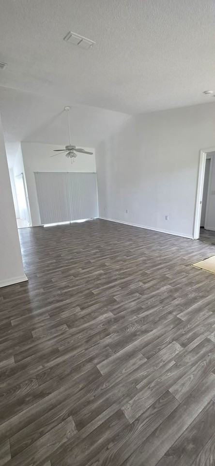 8420 Philatelic Dr - Photo 4 of 24