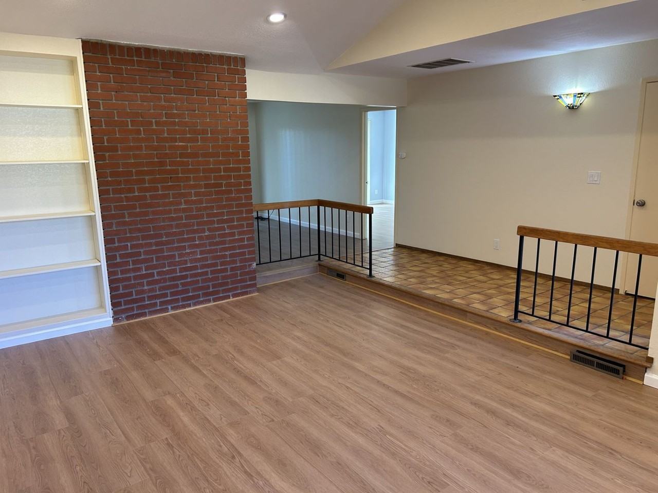 187 Fleet St - Photo 7 of 35