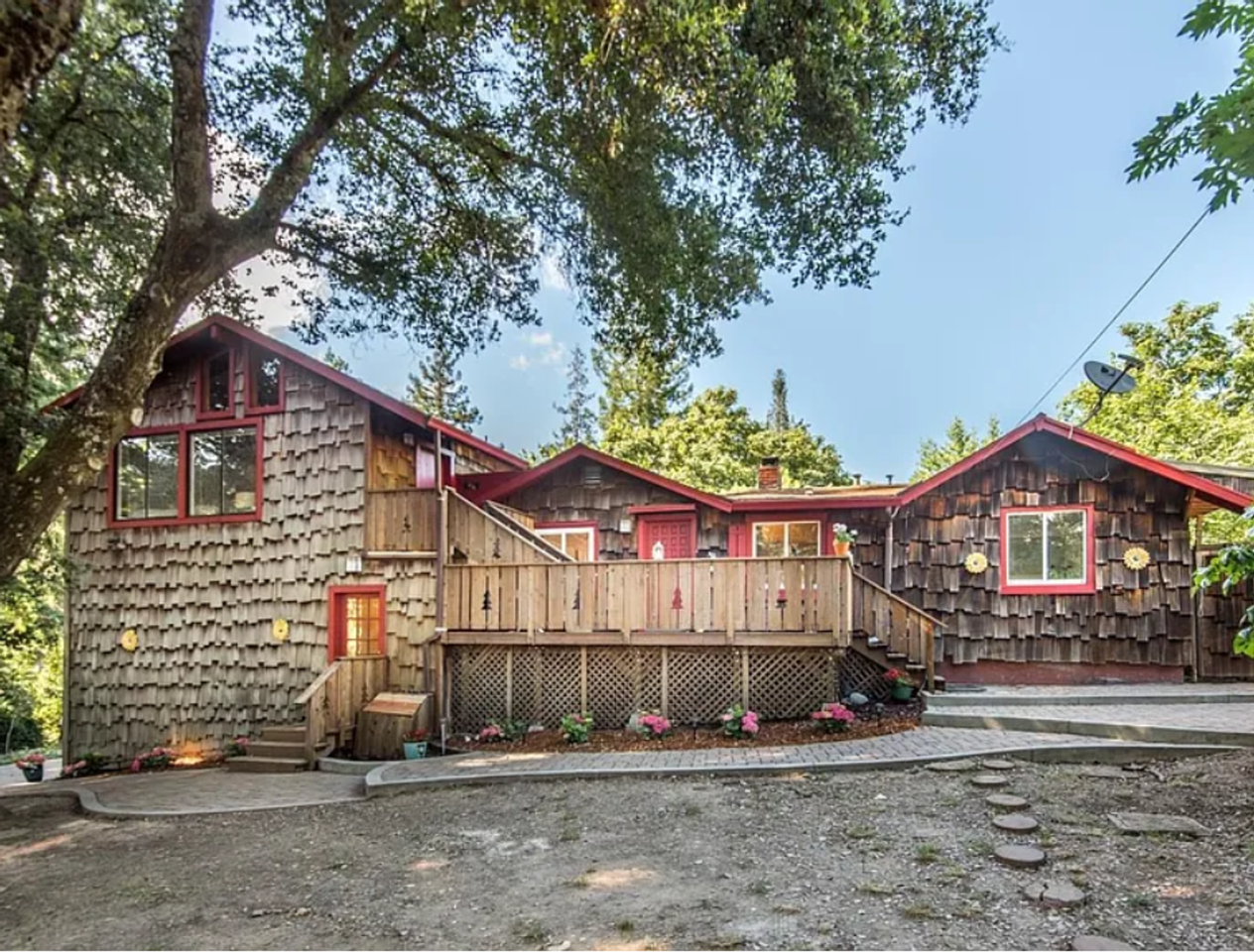 21392 Madrone Dr - Photo 2 of 20