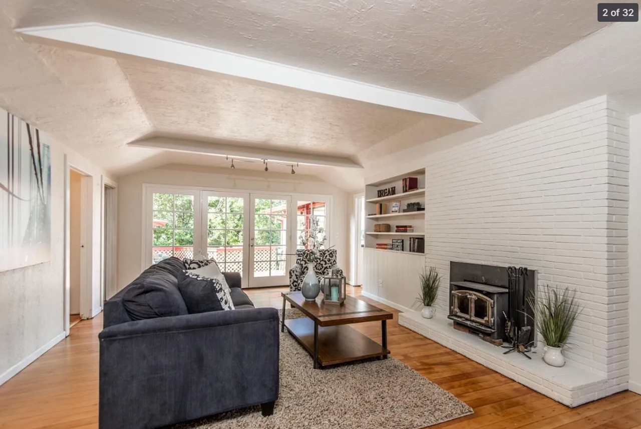 21392 Madrone Dr - Photo 3 of 20