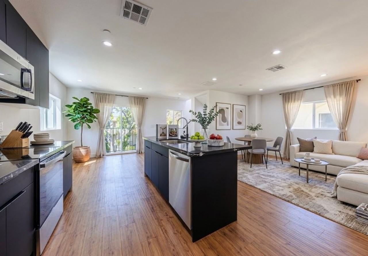 10810 Hesby Street - Photo 3 of 19