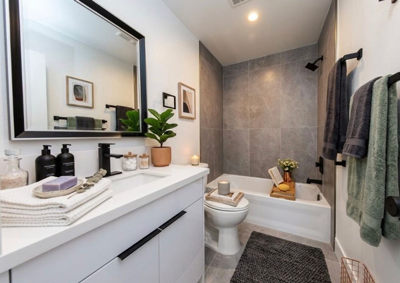 10810 Hesby Street - Photo 5 of 19