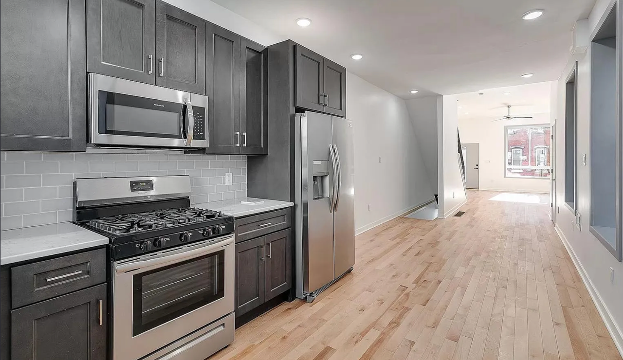 1719 Arlington St - Photo 3 of 24